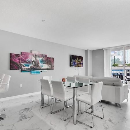 The Club At Brickell Bay Luxury Suites Маямі Екстер'єр фото