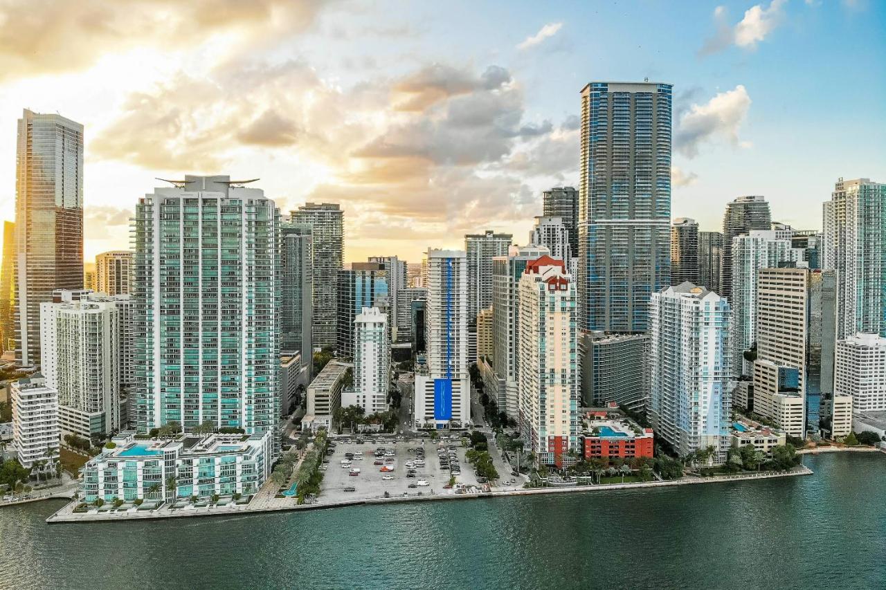 The Club At Brickell Bay Luxury Suites Маямі Екстер'єр фото