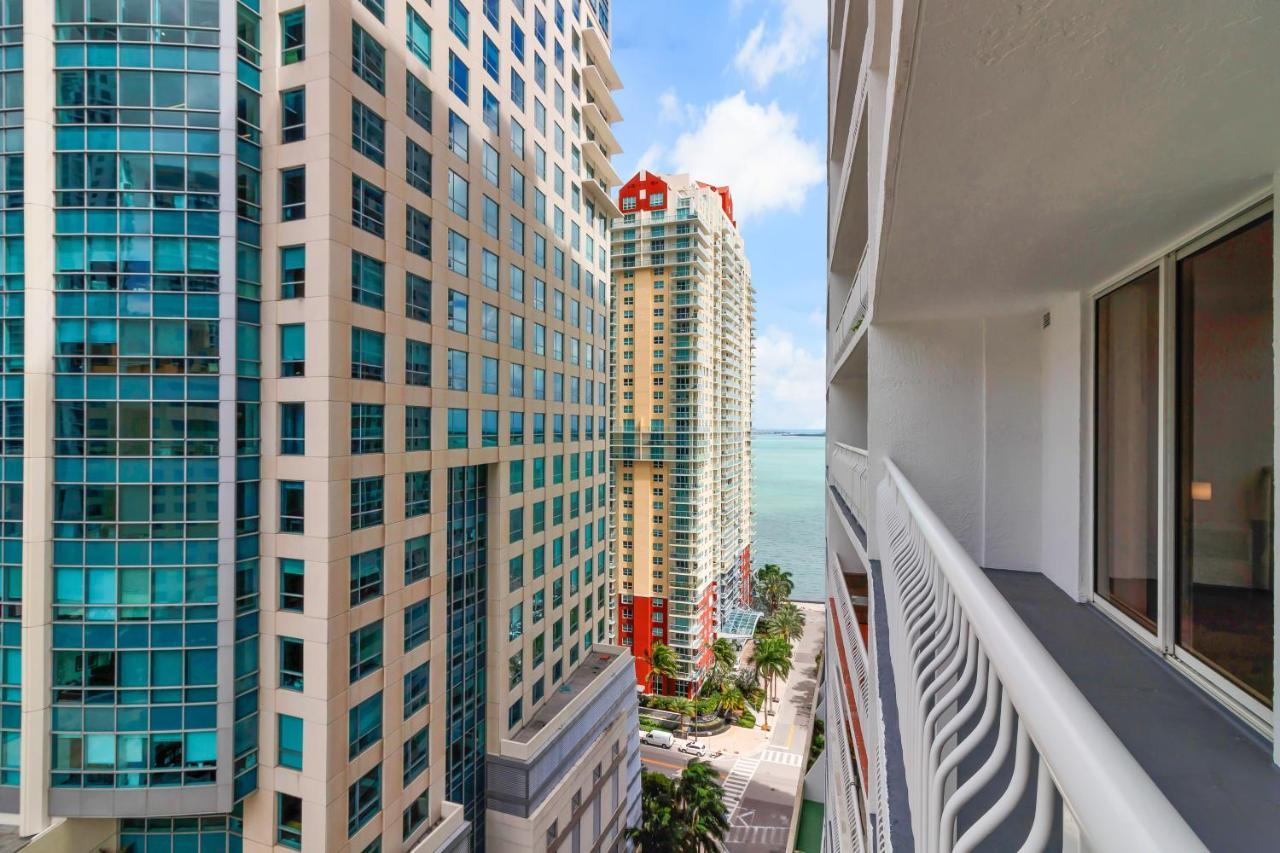 The Club At Brickell Bay Luxury Suites Маямі Екстер'єр фото