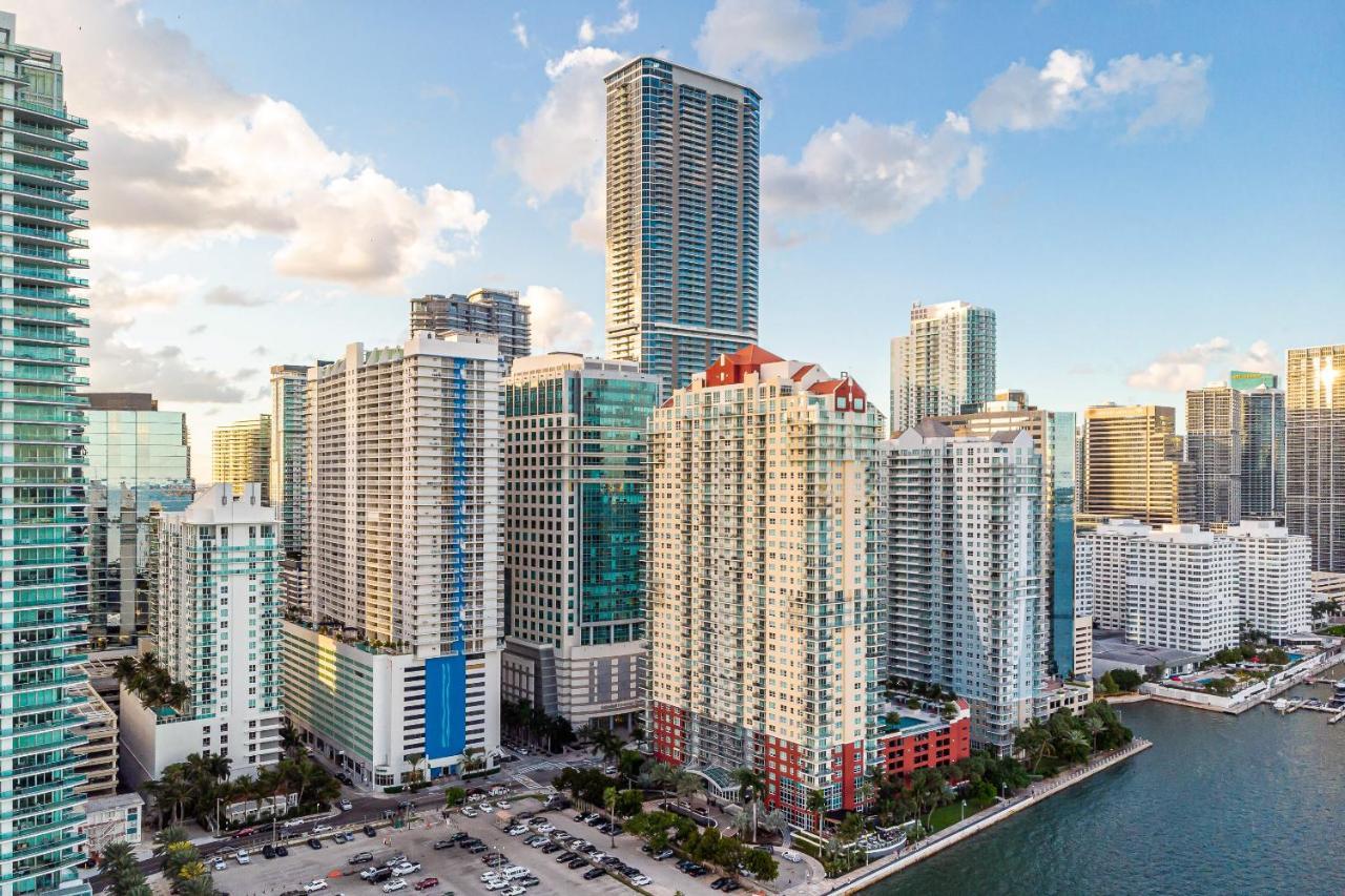 The Club At Brickell Bay Luxury Suites Маямі Екстер'єр фото