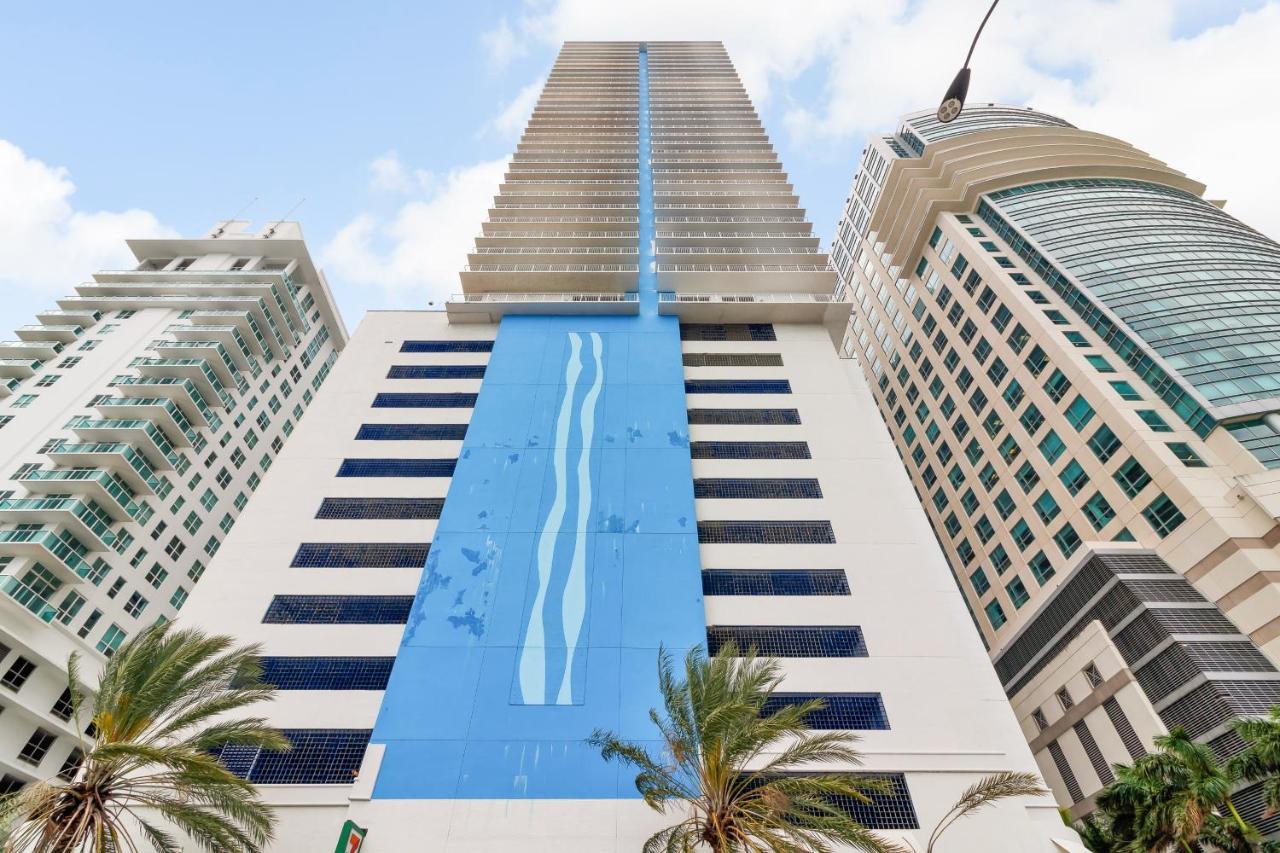 The Club At Brickell Bay Luxury Suites Маямі Екстер'єр фото